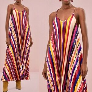 🌺🎉HP🎉🌺 NWT Farm Rio Multicolor Diagonal Stripes Pleated Midi Dress